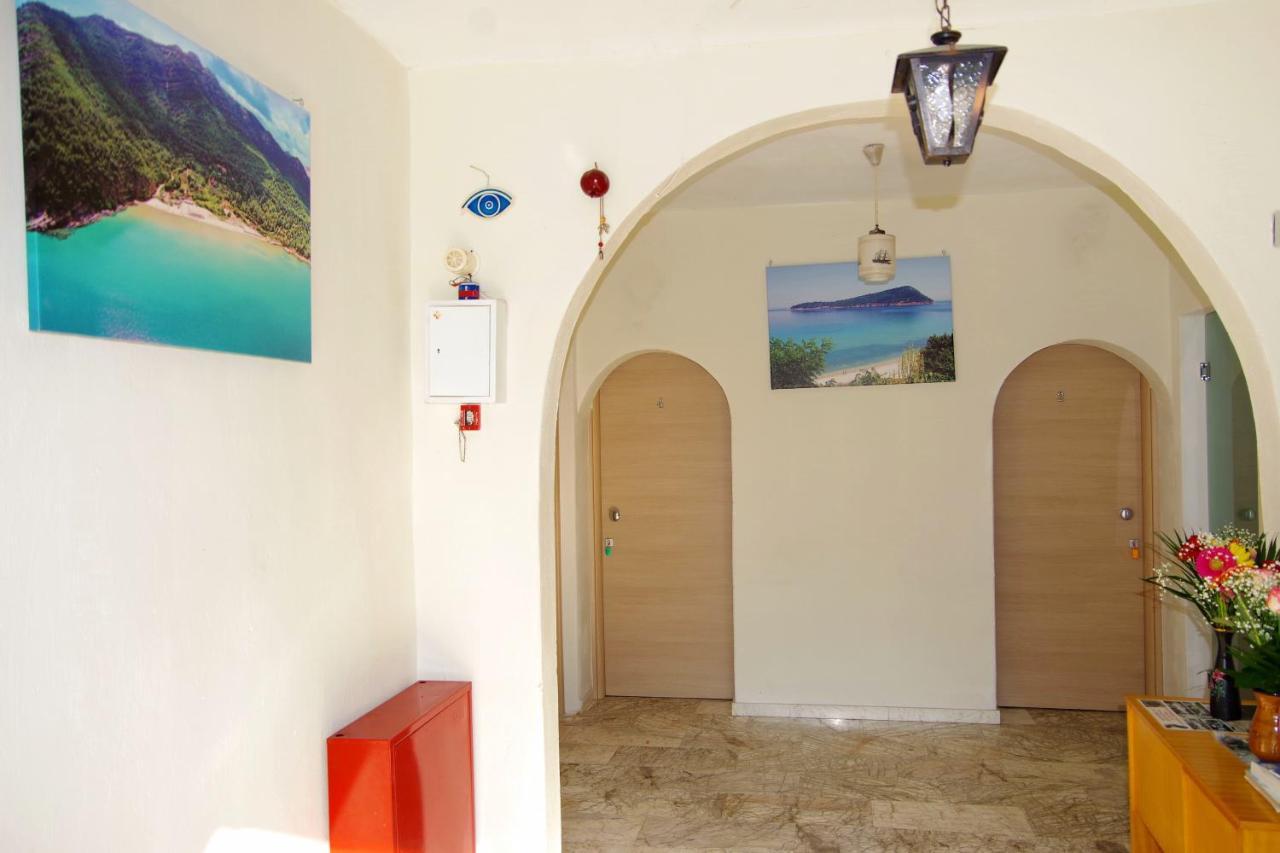 Athina Hotel Koinira Exterior photo