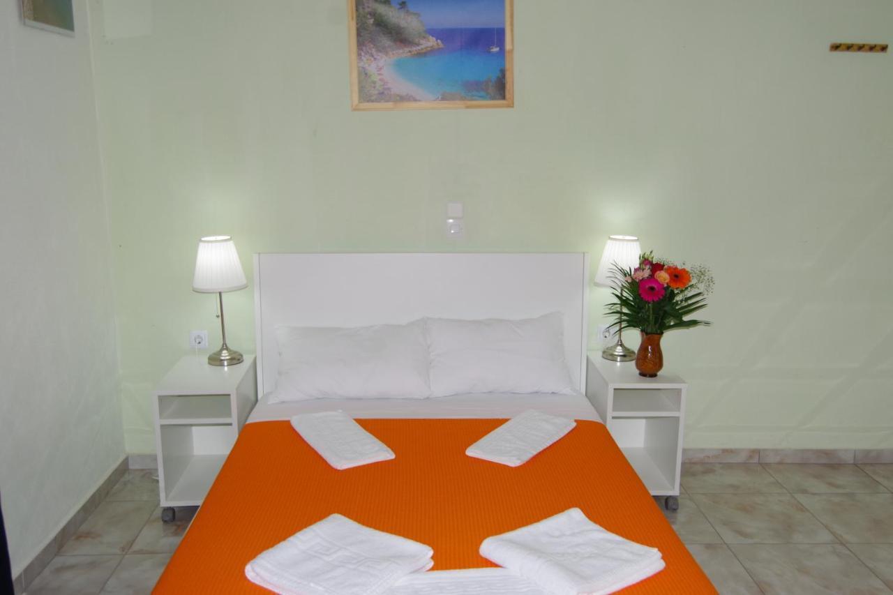 Athina Hotel Koinira Exterior photo