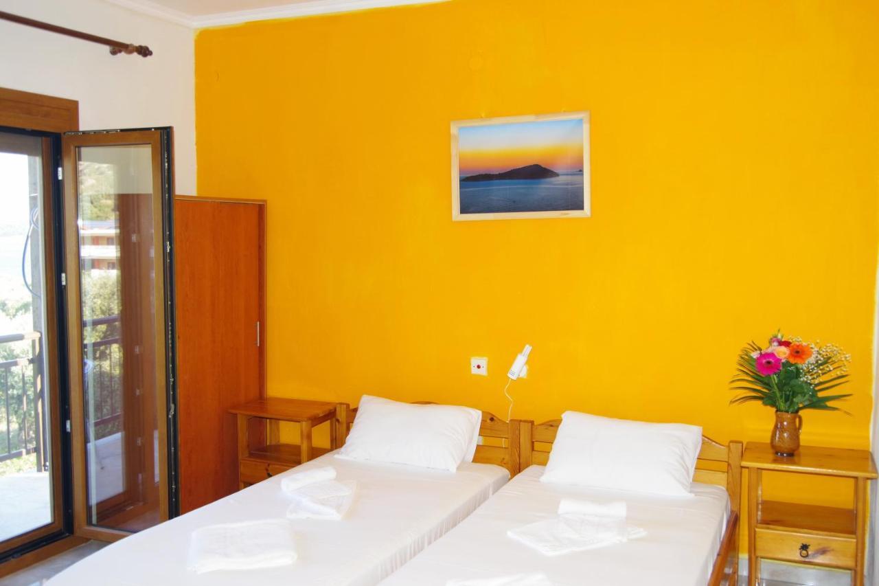 Athina Hotel Koinira Exterior photo