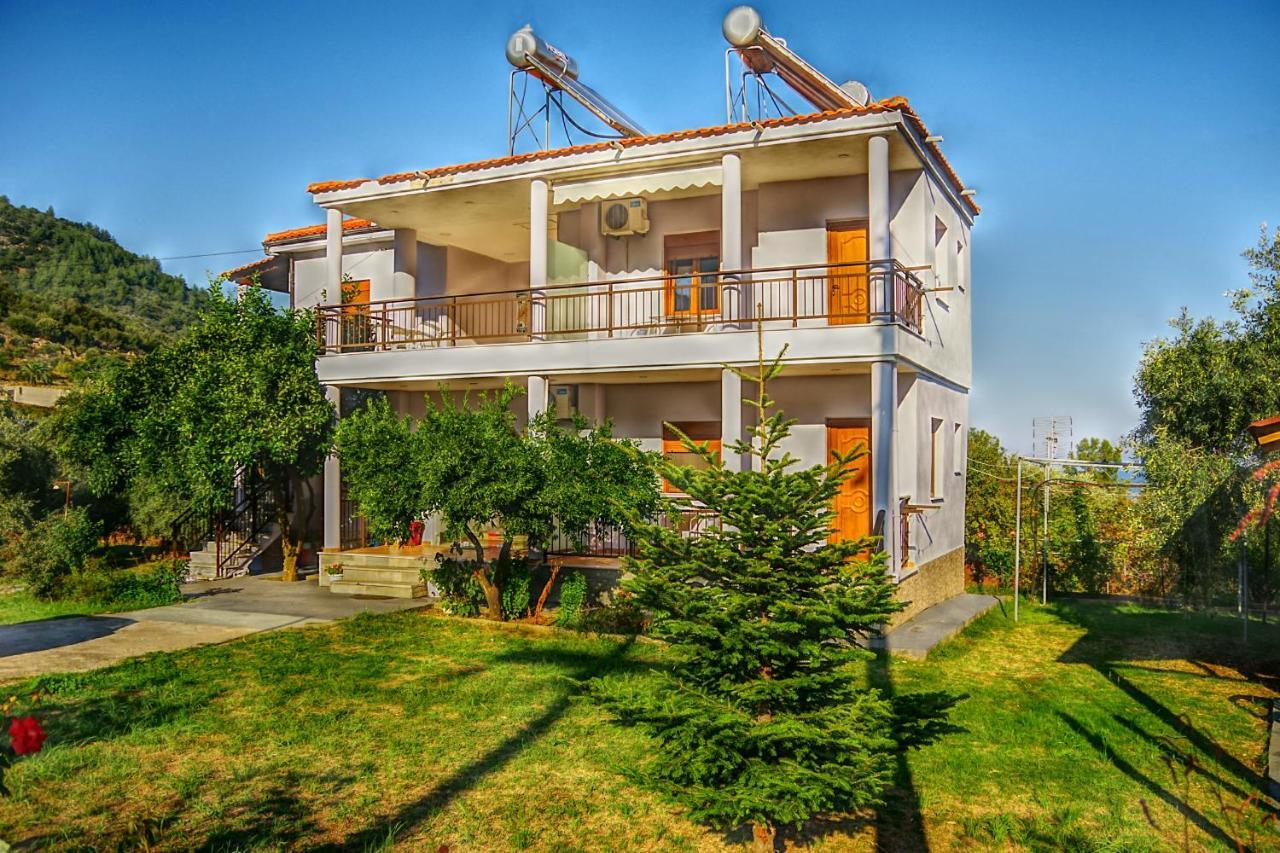 Athina Hotel Koinira Exterior photo